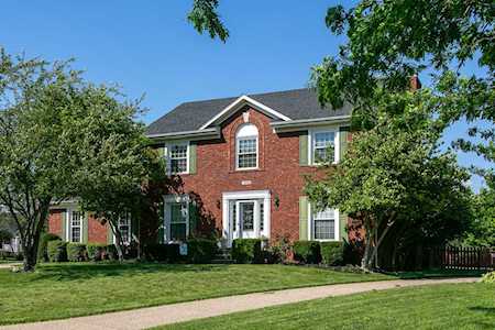 13606 Sample Ct Louisville, KY 40245