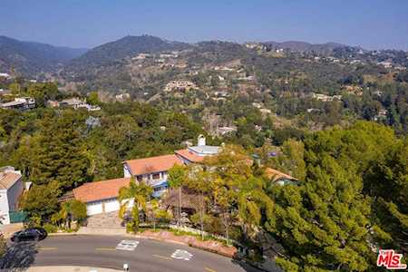1972 Westridge Road Los Angeles, CA 90049