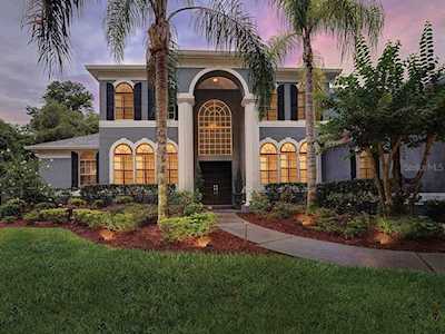 662 Richmond Close Tarpon Springs, FL 34688