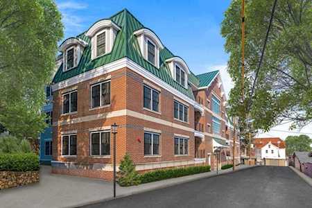 36 Elmwood Avenue #10 Winchester, MA 01890
