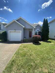4422 Baygarden Ct Louisville, KY 40245