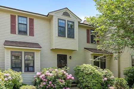 75 Apache Way #75 Tewksbury, MA 01876