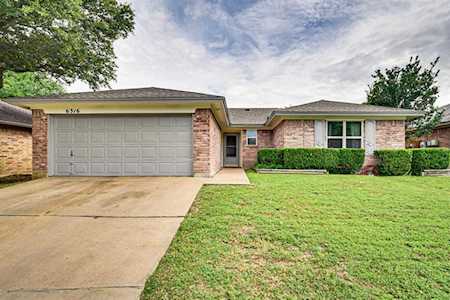 6316 Hunters Glen Drive Watauga, TX 76148