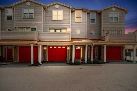 74 West St #6 Attleboro, MA 02703