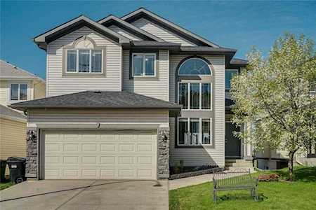 59 Rockyledge Rise NW Calgary, AB T3G 5P8