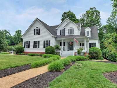 8137 Hillcreek Dr Midlothian, VA 23112