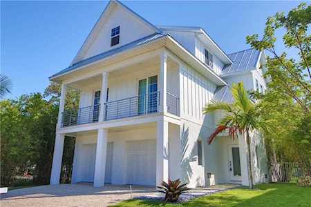 6917 Longboat Dr S Longboat Key, FL 34228
