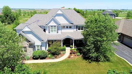 1749 Hunters Ridge Ln Sugar Grove, IL 60554