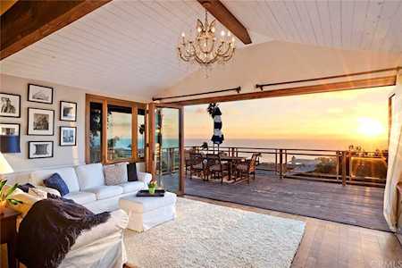 2943 Rounsevel Terrace Laguna Beach, CA 92651