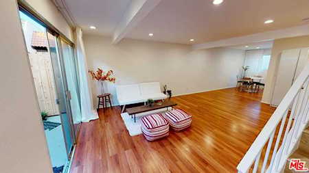 719 N Eucalyptus Avenue #10C Inglewood, CA 90302