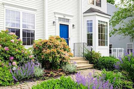 24 Jasmine Worcester, MA 01606