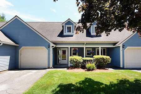 15 Village Green #15 Sturbridge, MA 01566