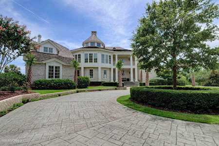 1121 Pembroke Jones Drive Wilmington, NC 28405