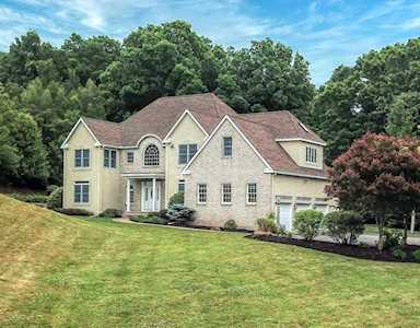 11 Arrowhead Lane Westborough, MA 01581