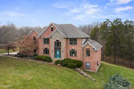 2404 Running Brook Trail Louisville, KY 40023