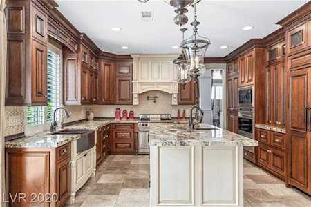 125 S Buteo Woods Las Vegas, NV 89144