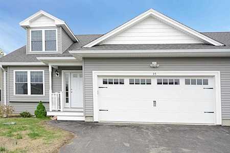35 Stratford Village Drive #Blackstone Millbury, MA 01527