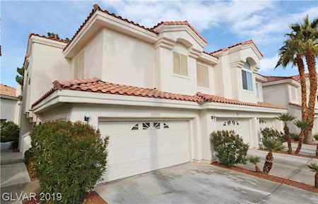 7624 Rolling View Dr #201 Las Vegas, NV 89149