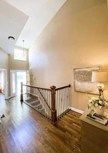 5250 Village Way Nashville, TN 37211