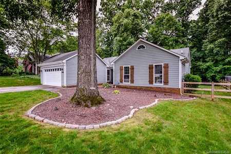9206 Twin Trail Dr Huntersville, NC 28078
