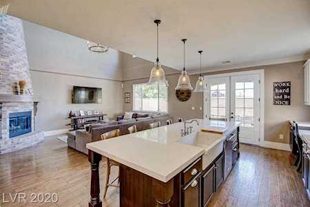 158 Uccello Dr Las Vegas, NV 89138