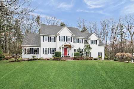35 Johnson Dr Holliston, MA 01746