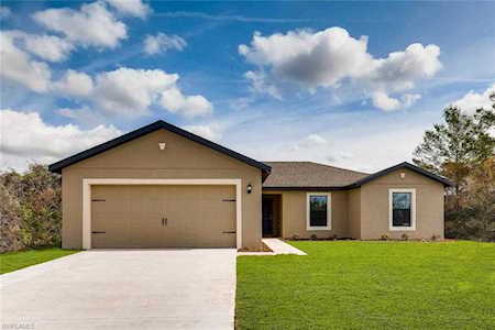 1813 NW 1st Ave Cape Coral, FL 33993