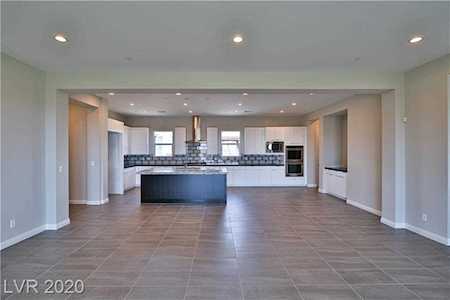 11280 Granite Ridge #1122 Las Vegas, NV 89135