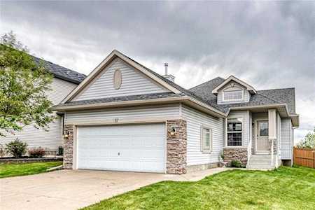 3 Rockyspring Rise NW Calgary, AB T3G 5Z8