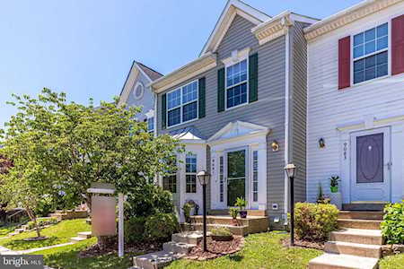 9081 Slate Stone Loop Bristow, VA 20136