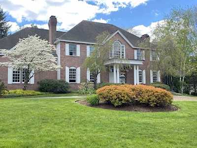 23 Macmillan Dr Concord, MA 01742