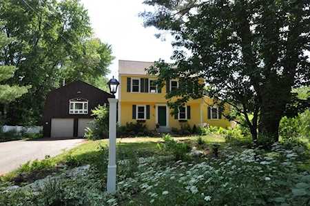 39 Seminole Rd Acton, MA 01720