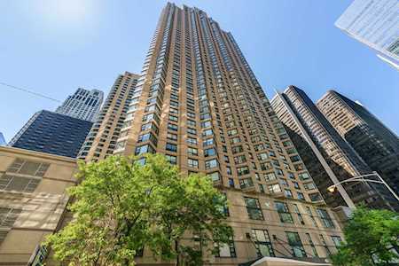 401 E Ontario St #1110 Chicago, IL 60611