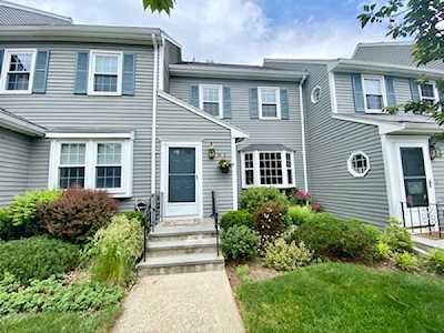 18 Washington Green #18 Walpole, MA 02032