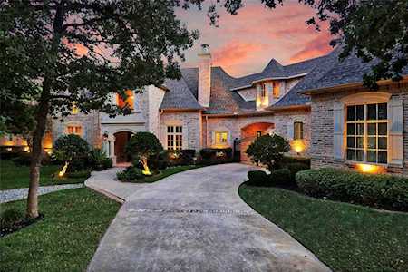 840 Simmons Court Southlake, TX 76092
