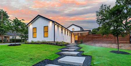 8824 Diceman Drive Dallas, TX 75218