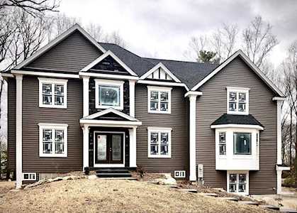 6 Sheryl Dr Shrewsbury, MA 01545