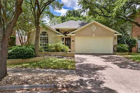 13425 Anarosa Loop Austin, TX 78727