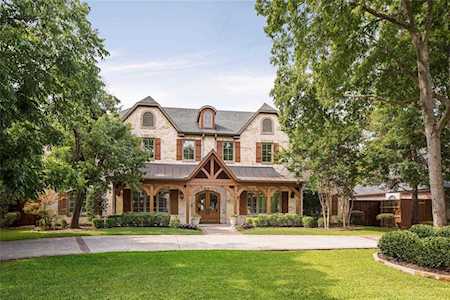 5842 Waggoner Drive Dallas, TX 75230