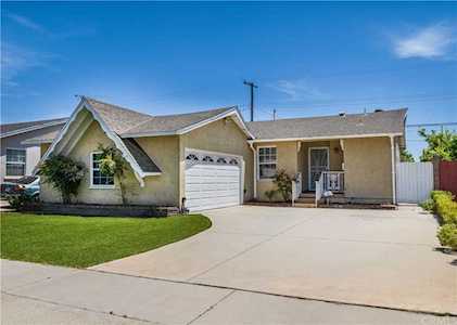 11632 Massinger Street Lakewood, CA 90715