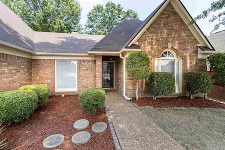 2024 Bohemia Dr Memphis, TN 38016