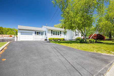 45 Notre Dame Ave Cumberland, RI 02864
