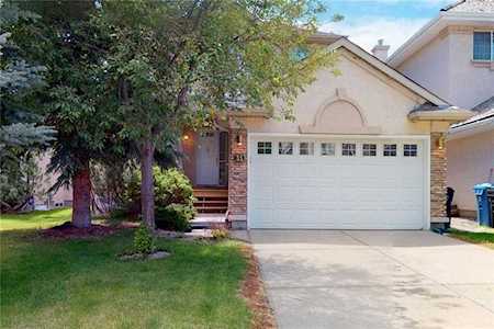 35 Evergreen Way SW Calgary, AB T2Y 3K7