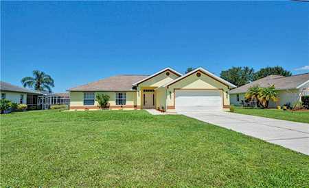 1185 Rio De Janeiro Ave Punta Gorda, FL 33983