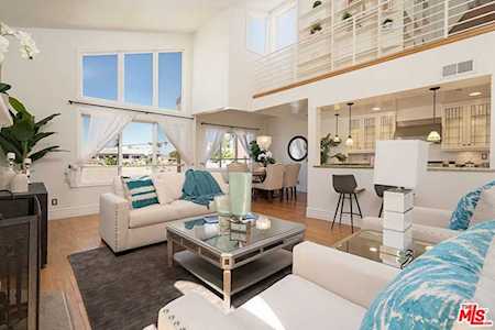 1018 4th Street #304 Santa Monica, CA 90403