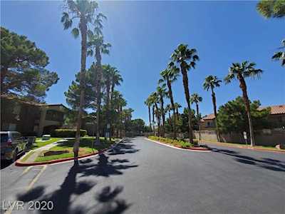 2111 Sealion Dr #206 Las Vegas, NV 89128