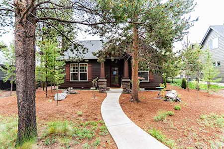 51875 Hollinshead Place La Pine, OR 97739