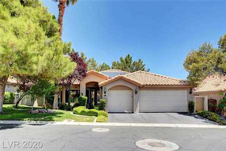 9016 Echo Ridge Las Vegas, NV 89117