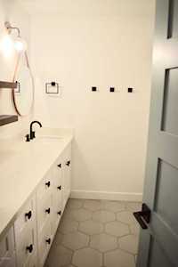 10434 N 82nd Place Scottsdale, AZ 85258