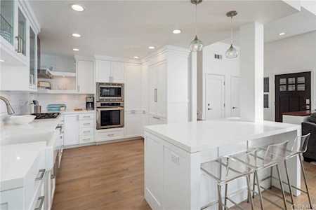 11 Tiburon Court Manhattan Beach, CA 90266